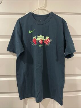 Nike LeBron Graphic Tee Navy Medium